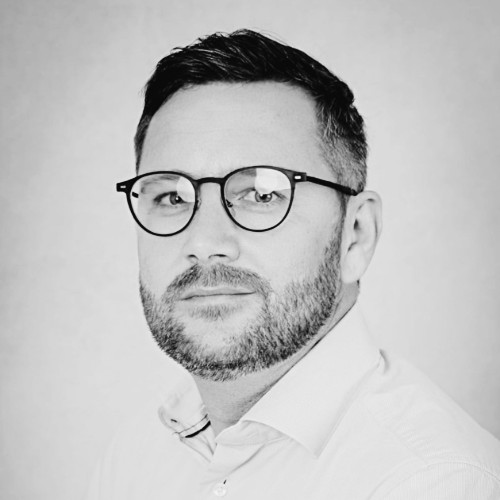Marcus Ecker, staatlich geprüfter Maschinenbautechniker und Inhaber von ecus3D